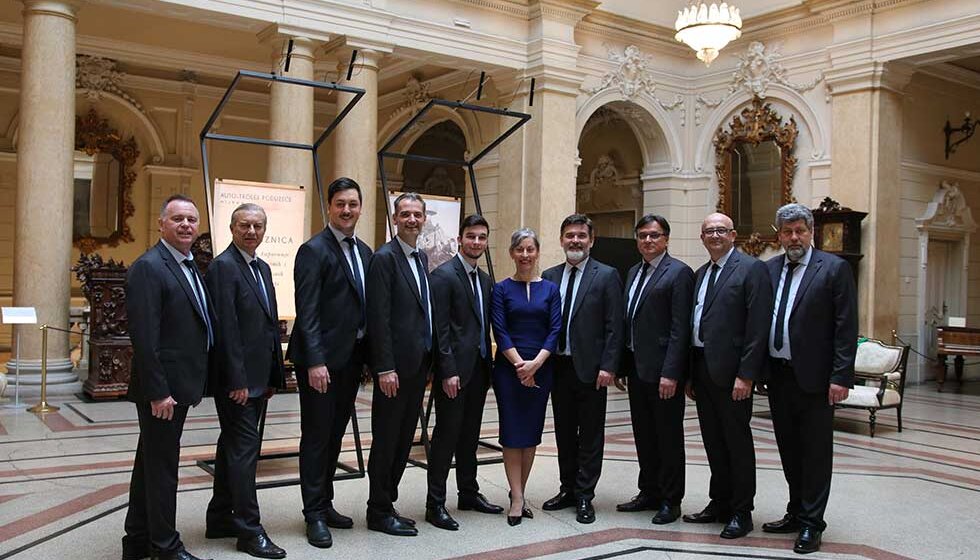 Zrenjaninska grupa "Panonika" nastupila u Opatiji na horskom festivalu 1