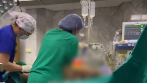 Oglasila se medicinska sestra iz "Narodnog fronta" koja je uživo emitovala porođaj 15