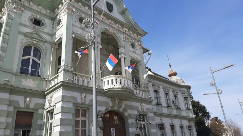 Vlast u Zrenjaninu novcem iz budžetske rezerve kupovala minute na lokalnoj televiziji 1