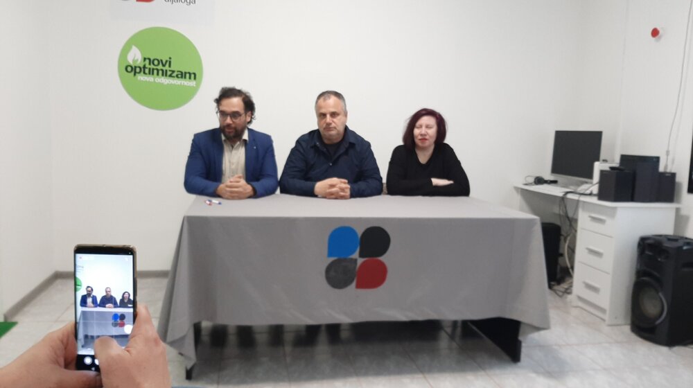 Tribina "Dogovor za budućnost" Novog optimizma u Zrenjaninu na dan kada je ugašeno Zeleno zvono 1