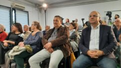 20230424_181404 Dogovor za budućnost: Vreme je za novi ciklus promena, poručeno na tribini Novog optimizma u Zrenjaninu 3