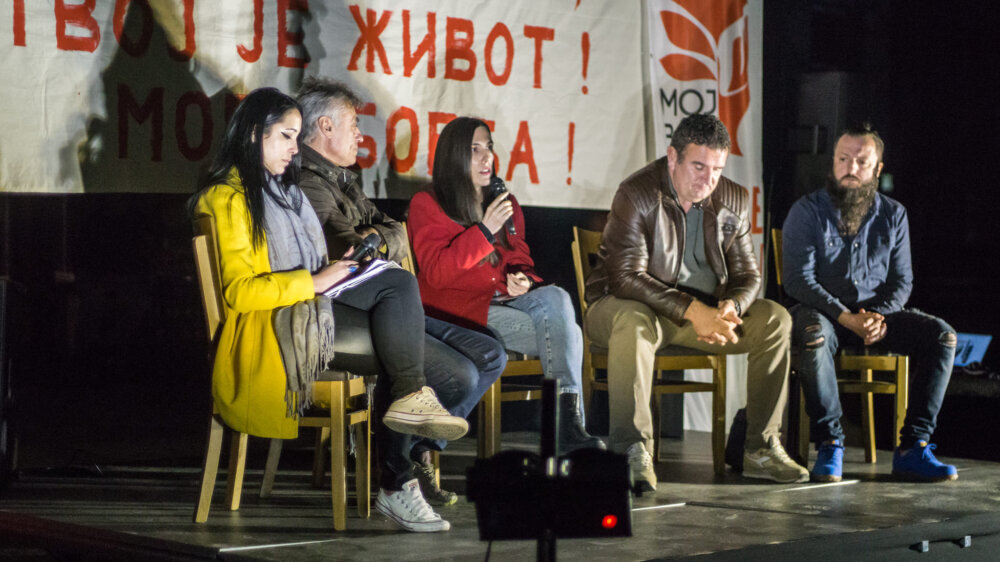 (VIDEO) Najzagađenije selo u Srbiji: Vajska se guši u dimu spaljene plastike, liči na Mordor 3 (VIDEO) Najzagađenije selo u Srbiji: Vajska se guši u dimu spaljene plastike, liči na Mordor 3