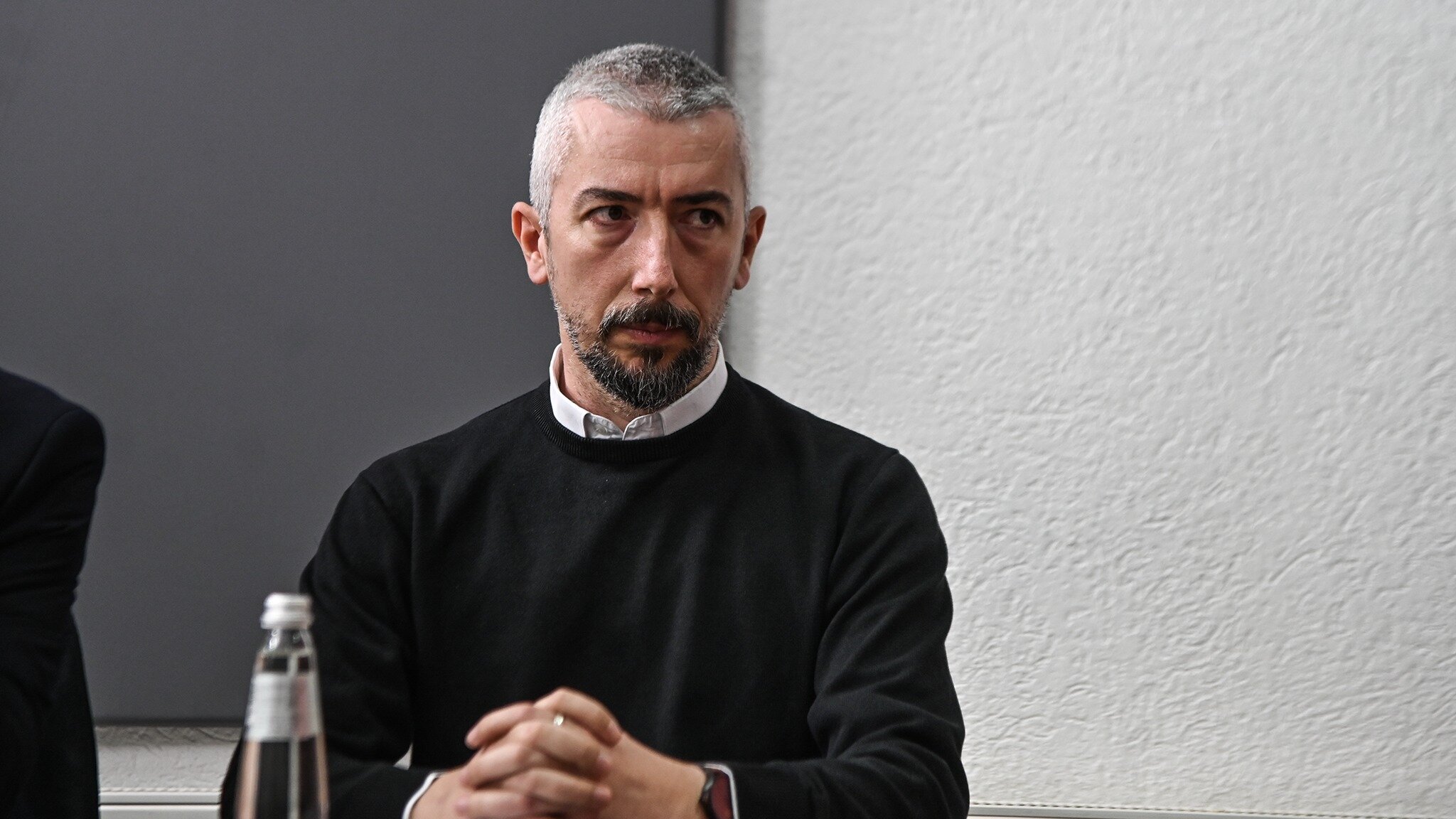 "U komunikaciji sam sa njim": Šta jedini Srbin u Skupštini Severne Mitrovice misli o izboru novog gradonačelnika? 2 "U komunikaciji sam sa njim": Šta jedini Srbin u Skupštini Severne Mitrovice misli o izboru novog gradonačelnika? 2