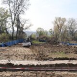 Gradilište na Šodrošu u Novom Sadu se zahuktava: Počeli radovi na privremenom putu za novi most 9