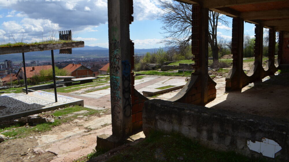 "Mnoge ljubavi su se rodile ovde": Nekada poznato izletište i kultno mesto okupljanja Vranjanaca danas je ruina 6