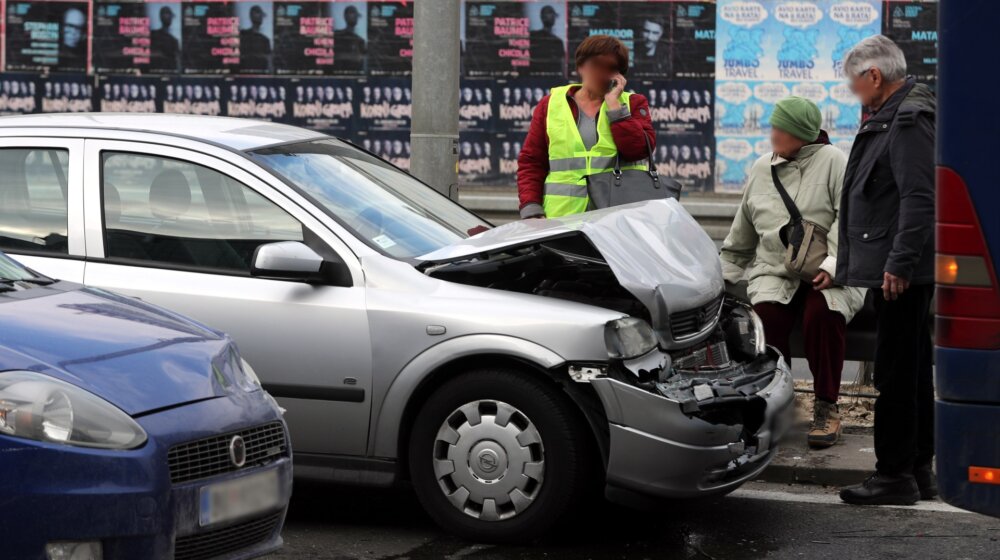 Koji su najčešći faktori za nastanak saobraćajnih nezgoda tokom prvomajskih praznika? 1