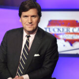 Razišli se TV mreža Foks i njena glavna voditeljska zvezda Taker Karlson 10