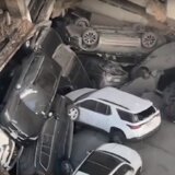 Na Menhetnu se srušila garaža, jedna osoba poginula, ima povređenih (VIDEO) 2