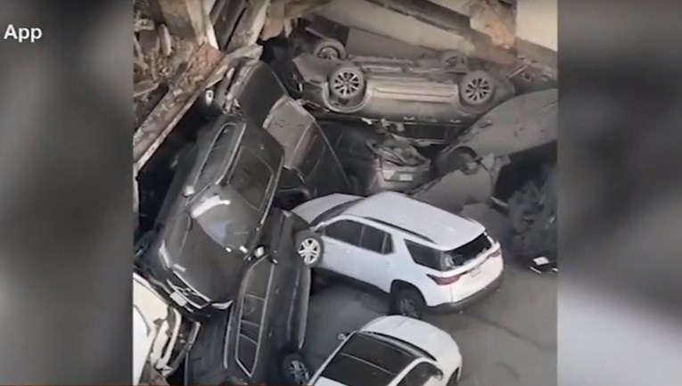 Na Menhetnu se srušila garaža, jedna osoba poginula, ima povređenih (VIDEO) 1