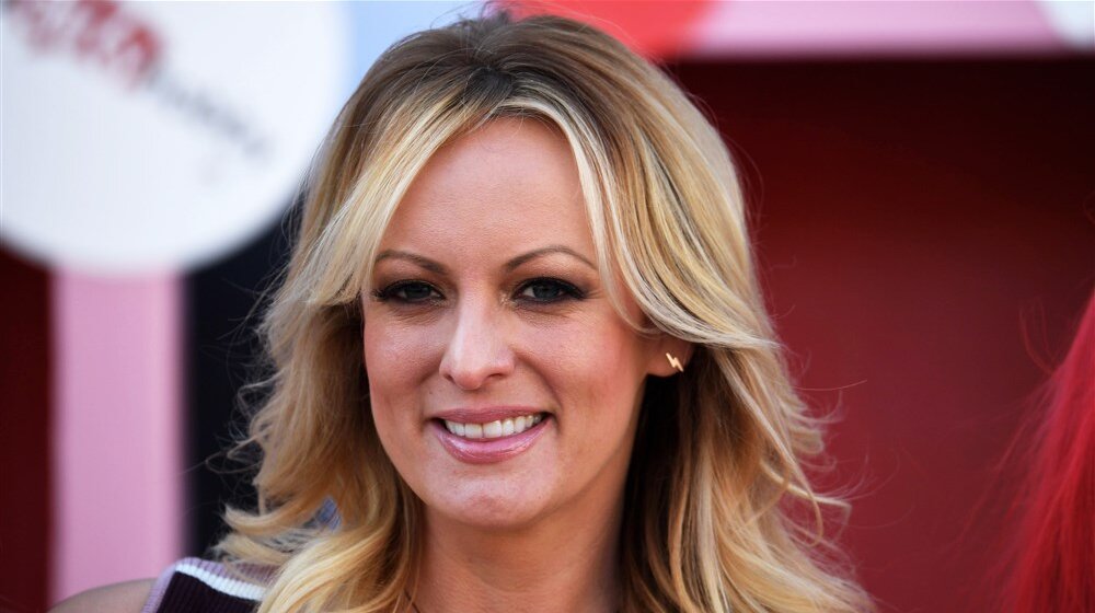 "Kralj je svrgnut s prestola": Stormi Danijels o Trampovoj optužnici 1