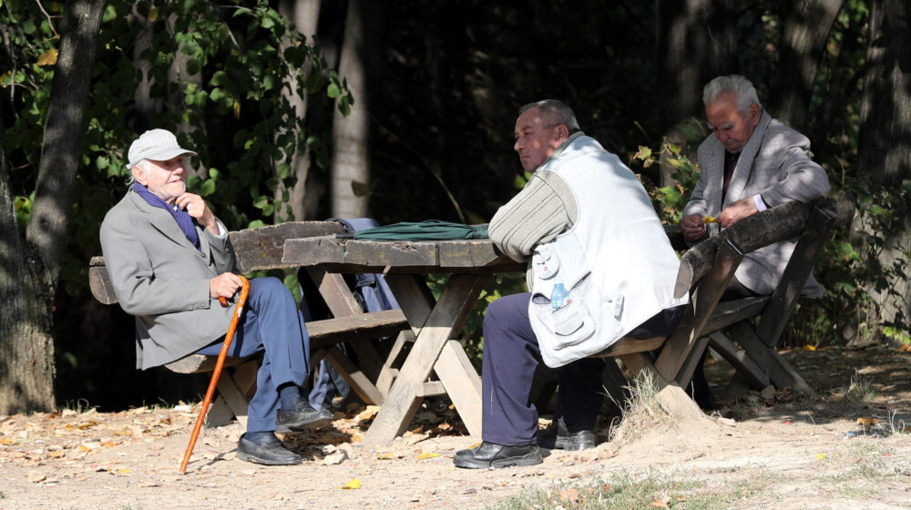 "Mene zanima koliko koštaju pasulj, grašak, junetina i salama": Da li će visoka inflacija pojesti rast penzija koje najavljuje Vučić? 1