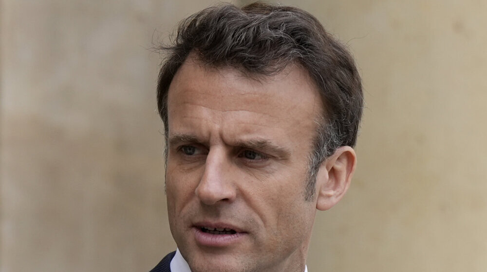 Makron napustio samit u Briselu i krenuo na hitan sastanak u Parizu zbog nereda 1