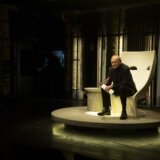 Premijera predstave "NLO" u Ateljeu 212: Kosmos naših nemira, i zašto je lakše putovati svemirom nego pronaći put do sebe 1