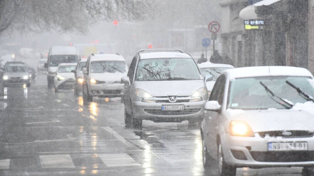 Led, magla, vetar...: Kakva je situacija na putevima u Srbiji zbog padavina i na šta treba pripaziti? 1
