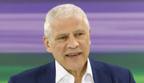 INTERVJU Boris Tadić: U sat vremena duela sa mnom, sve Vučićeve laži bi pale kao kula od karata 8