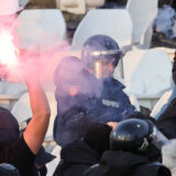 Navijači hteli prekid, igrači Partizana napustili teren 12