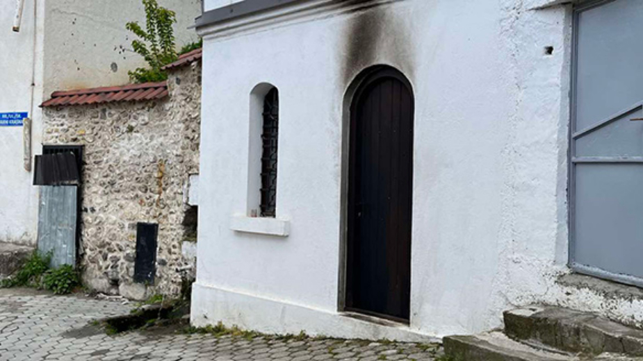 Kancelarija za KiM: Bačena eksplozivna naprava na crkvu Svetog Pantelejmona u Prizrenu 1