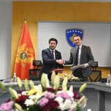 Abazović i Kurti potpisali sporazum o avio saobraćaju 4