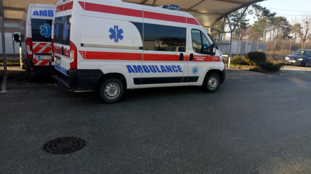 Hitnoj pomoći u Kragujevcu javljali se juče pacijenti sa epilepsijom, nesvesticama i u alkoholisanom stanju 1