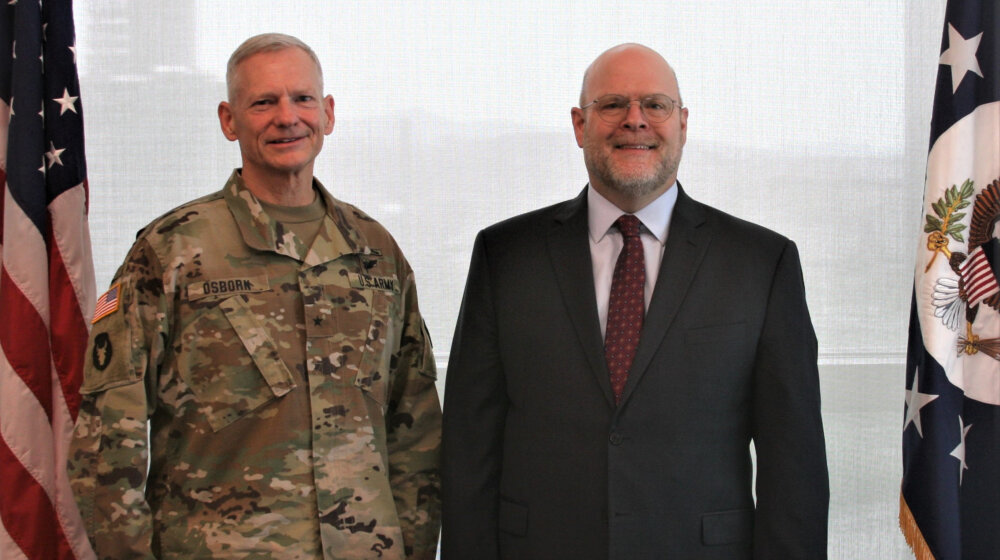 Ambasador SAD na Kosovu sa generalom nacionalne garde Ajove: Podržavamo transformaciju KBS u snage teritorijalne odbrane 1