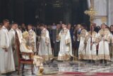 Patrijarh Porfirije služio prvu uskršnju liturgiju u Hramu Svetog Save (FOTO) 3