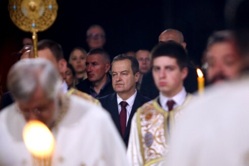 Hram_11_1361_b Patrijarh Porfirije služio prvu uskršnju liturgiju u Hramu Svetog Save (FOTO) 5