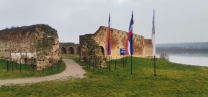 Već ih imaju predsednik Aleksandar Vučić i voditelj Ognjen Amidžić: Kome će ove godine pripasti ključevi grada Šapca? 2 Već ih imaju predsednik Aleksandar Vučić i voditelj Ognjen Amidžić: Kome će ove godine pripasti ključevi grada Šapca? 2