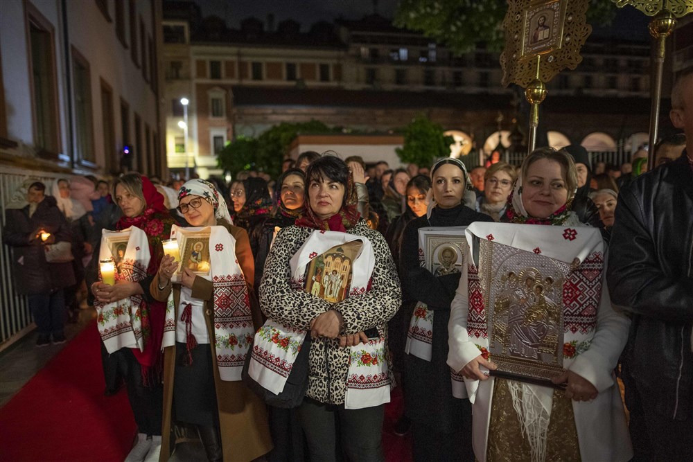Kako je širom sveta dočekan i proslavljen Uskrs (FOTO) 24
