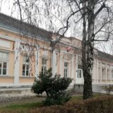 Zbog čega grad Valjevo najmanje izdvaja za Medicinsku školu? 15