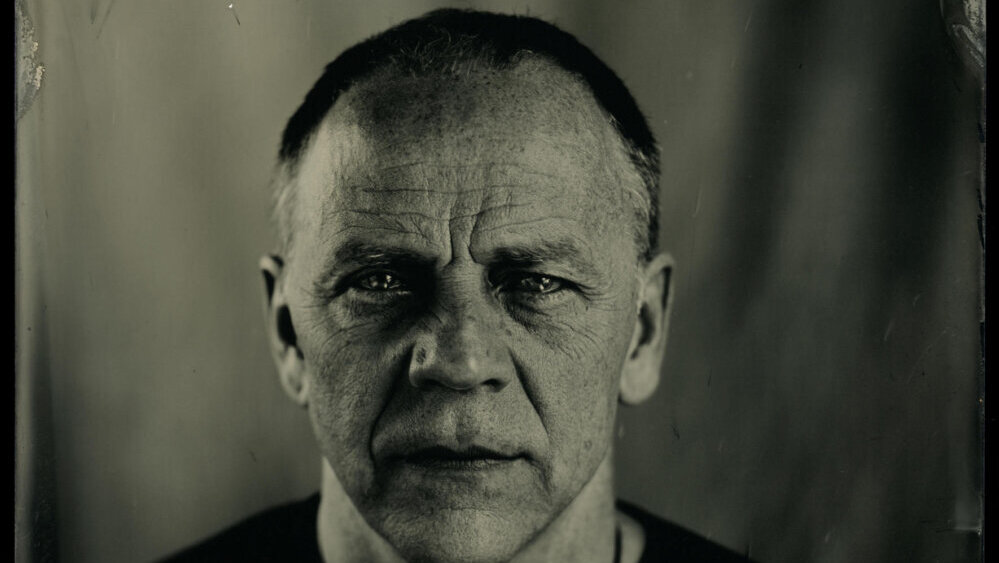 Mirko Ilić govori o umetničkom aktivizmu u Zrenjaninu 2 Mirko Ilić govori o umetničkom aktivizmu u Zrenjaninu 2