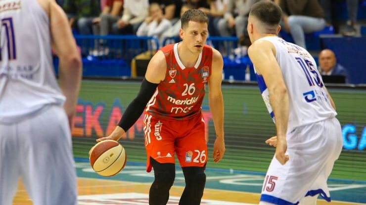 Glas "uplašio" Crvenu zvezdu, Kampaco i Mitrović na vreme "razoružali" domaćina 1