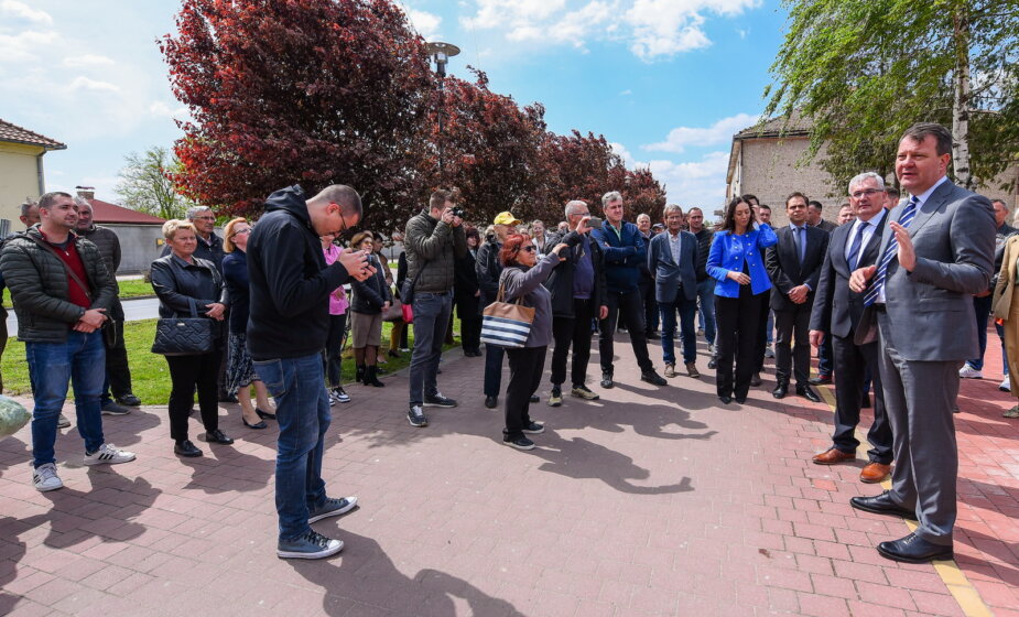 Mirović: Pokrajinska vlada obezbediće sredstva za obnovu rodne kuće Isidore Sekulić 1