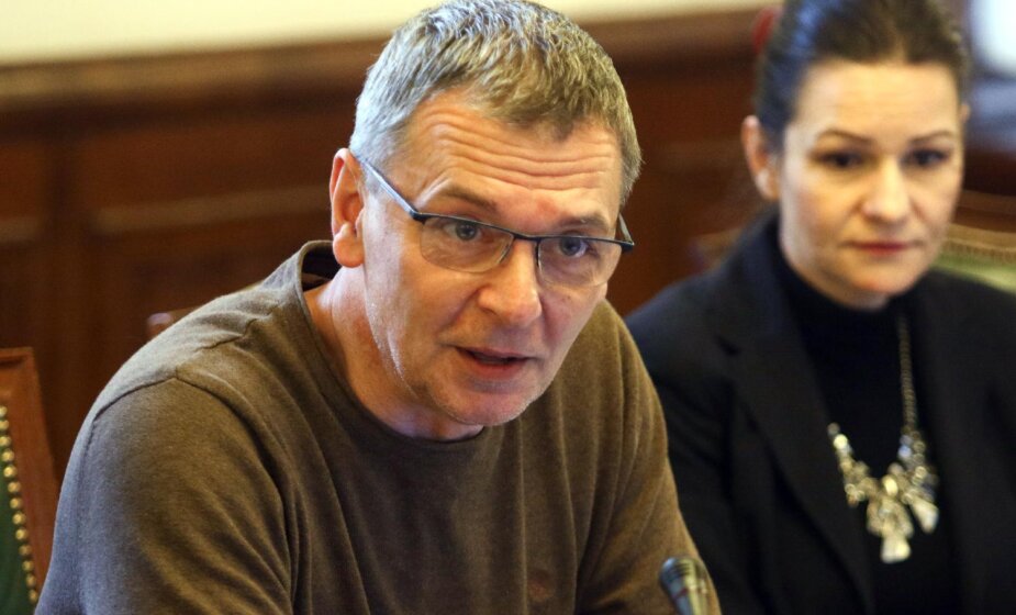 Ćuta zahteva da "Vučić ispuni obećanje dato Đilasu": Tražimo razdvajanje izbora, ne dolazi u obzir da budu istog dana 1