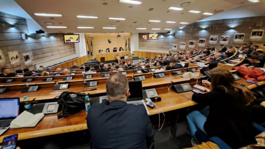 Posle osam godina izabrana nova Vlada Federacije BiH, premijer Nermin Nikšić 1