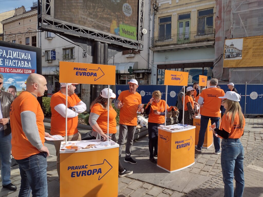 Patriotizam je uvesti sankcije Rusiji: Dalibor Jekić SSP Kragujevac u akciji Pravac Evropa 2 Patriotizam je uvesti sankcije Rusiji: Dalibor Jekić SSP Kragujevac u akciji Pravac Evropa 4