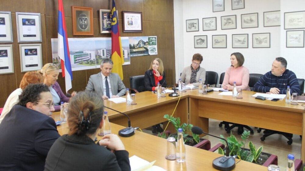 Predstavnici UN u Vranju: Veoma je važno da razgovaramo o položaju izbeglih lica 2 Predstavnici UN u Vranju: Veoma je važno da razgovaramo o položaju izbeglih lica 2