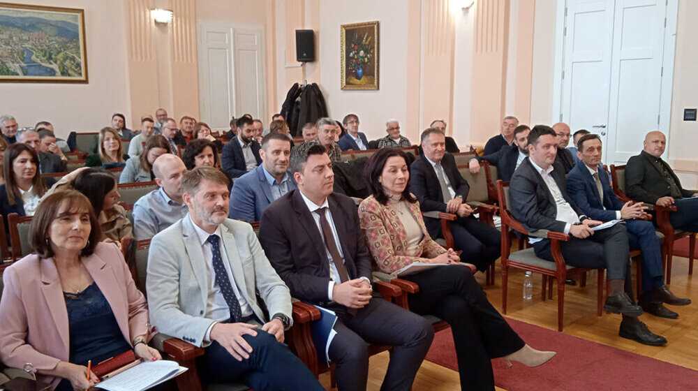Novi čelnici užičkih javnih preduzeća: Za tri godine JKP Bioktoš promenio tri direktora 1 Novi čelnici užičkih javnih preduzeća: Za tri godine JKP Bioktoš promenio tri direktora 1