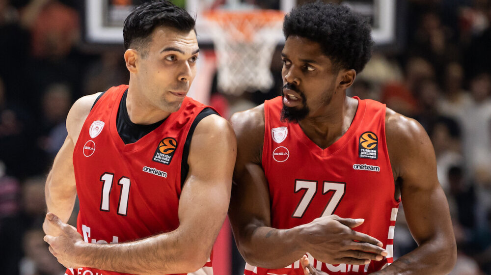 Košarkaši Barselone izborili plasman na F4 Evrolige, trojkom Slukasa Olimpijakos slavio u Istanbulu 1