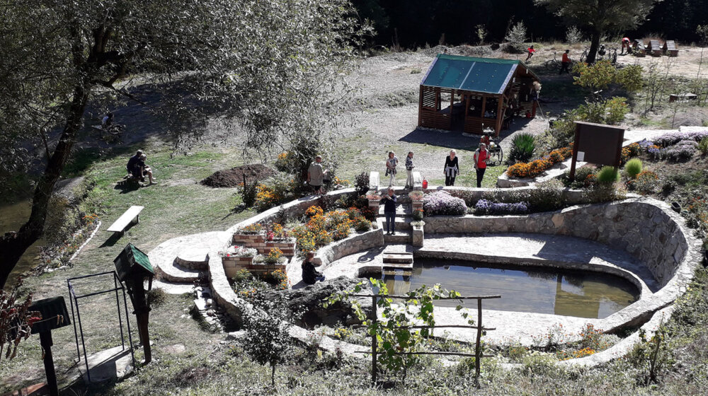 Od utorka prijava za vaučere od 5.000 dinara za odmor u Srbiji: Ko ih može dobiti i kako podneti prijavu? 1