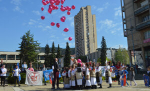 U Užicu počele sportske igre studenata Univerziteta u Kragujevcu: Lepo je pobediti, ali najvažnije je dobro druženje (FOTO/VIDEO) 2 U Užicu počele sportske igre studenata Univerziteta u Kragujevcu: Lepo je pobediti, ali najvažnije je dobro druženje (FOTO/VIDEO) 2