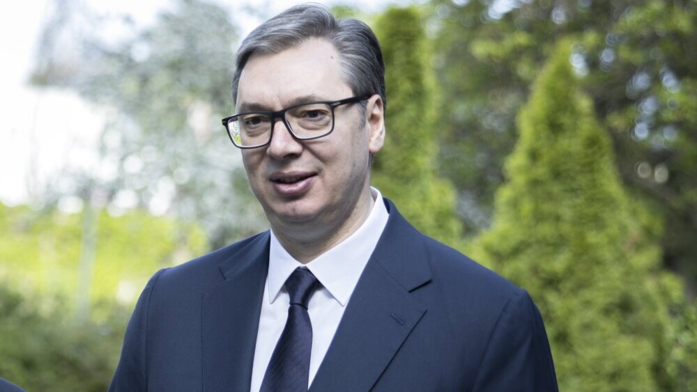 “Ozbiljna senzacija i hit na mrežama” Jutarnji list ismeva Vučića zbog