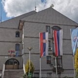 Klan Kosova: Budući gradonačelnici obećavaju da će da uklone srpske zastave sa opština 10