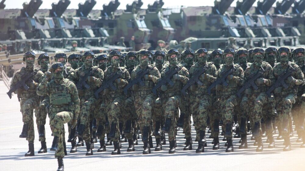 Da li prekid moratorijuma na vojne vežbe otkriva promenu spoljne politike: Srbija naginje ka Zapadu, ali i dalje balansira 1