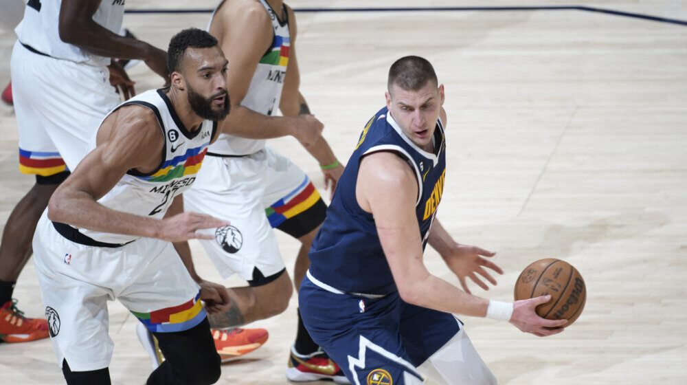 Denver poveo sa 2:0 protiv Minesote, 27 poena Jokića 1