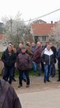 foto, protest most u donjoj vrezini 4, foto slavisa dinic Protest građana Niša zbog mosta u Donjoj Vrežini: Zahtevi Vučiću, Vladi i Gradu da se izgradi novi, a postojeći do tada ne ruši 6