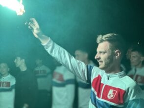 Velika bakljada i koncert u Nišu: Počelo obeležavanje 100. rođendana fudbalskog kluba “Radnički” 4