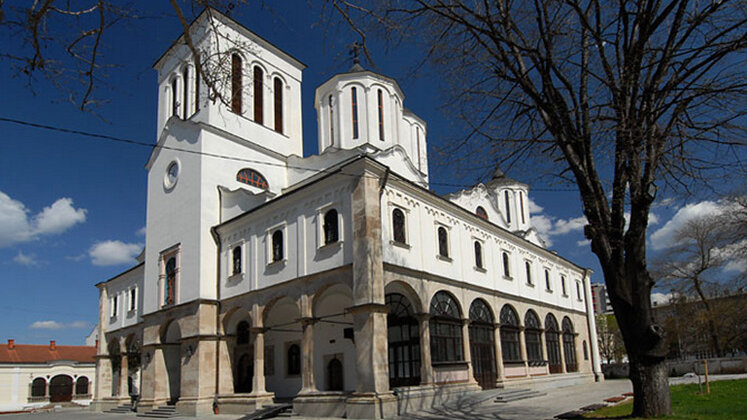 Patrijarh Porfirije na otkrivanju spomenika prethodnom vrhovnom poglavaru SPC Irineju u Nišu 1