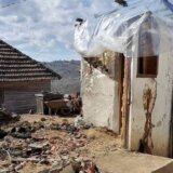 "Ustaj, kuća nam gori": Braći iz sela Gagince kod Leskovca "za pet minuta" do temelja izgorela kuća 3