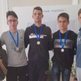 Gimnazijalci iz Zaječara doneli medalje sa državnog takmičenja iz matematike 9