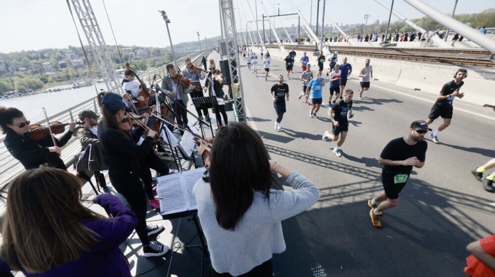 Beogradska filharmonija bodrila trkače maratona: Povezuju ih izdržljivost, posvećenost i strast 1